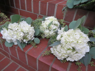 TH Bouquet 4 from Carter's Flower Shop in Farmville, VA
